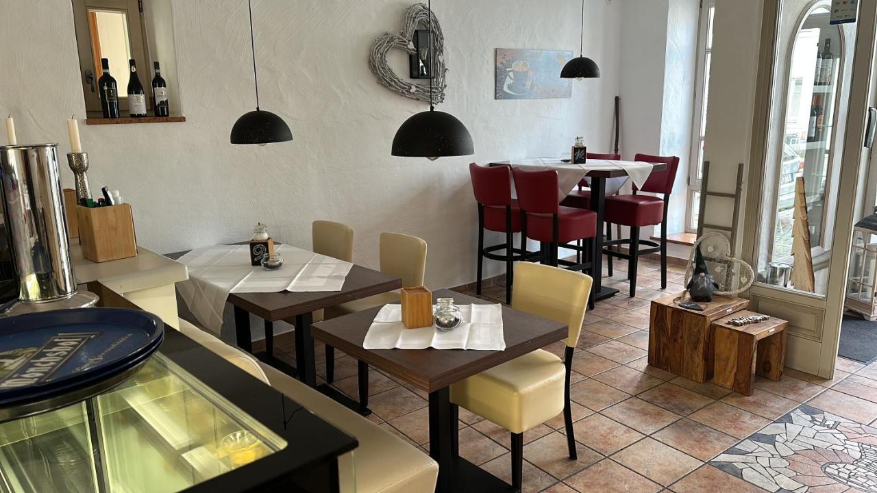 Vinopresso Gmbh - Cafe Roemer Prichsenstadt Exterior photo